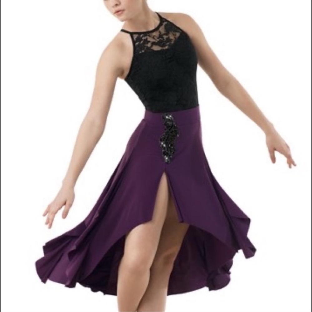 Brand New Weissman “Beautiful” Dance Costume. Adult Medium. Black and Eggplant